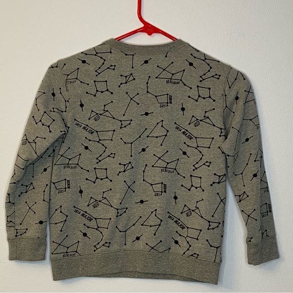 Perfect crewneck sweatshirt for the size 8 (M) child in your life astronomy - Picture 2 of 9